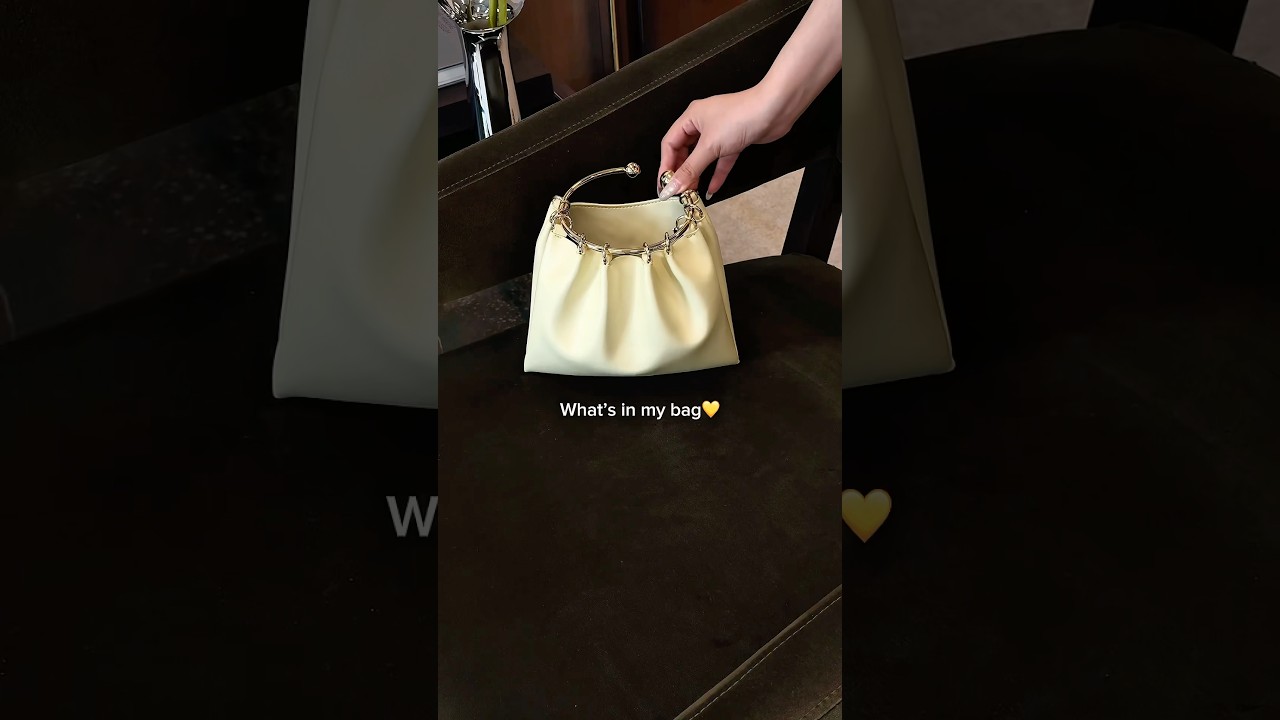Butter just got better🧈💛 Our new ring handle bag in the dreamiest soft hue