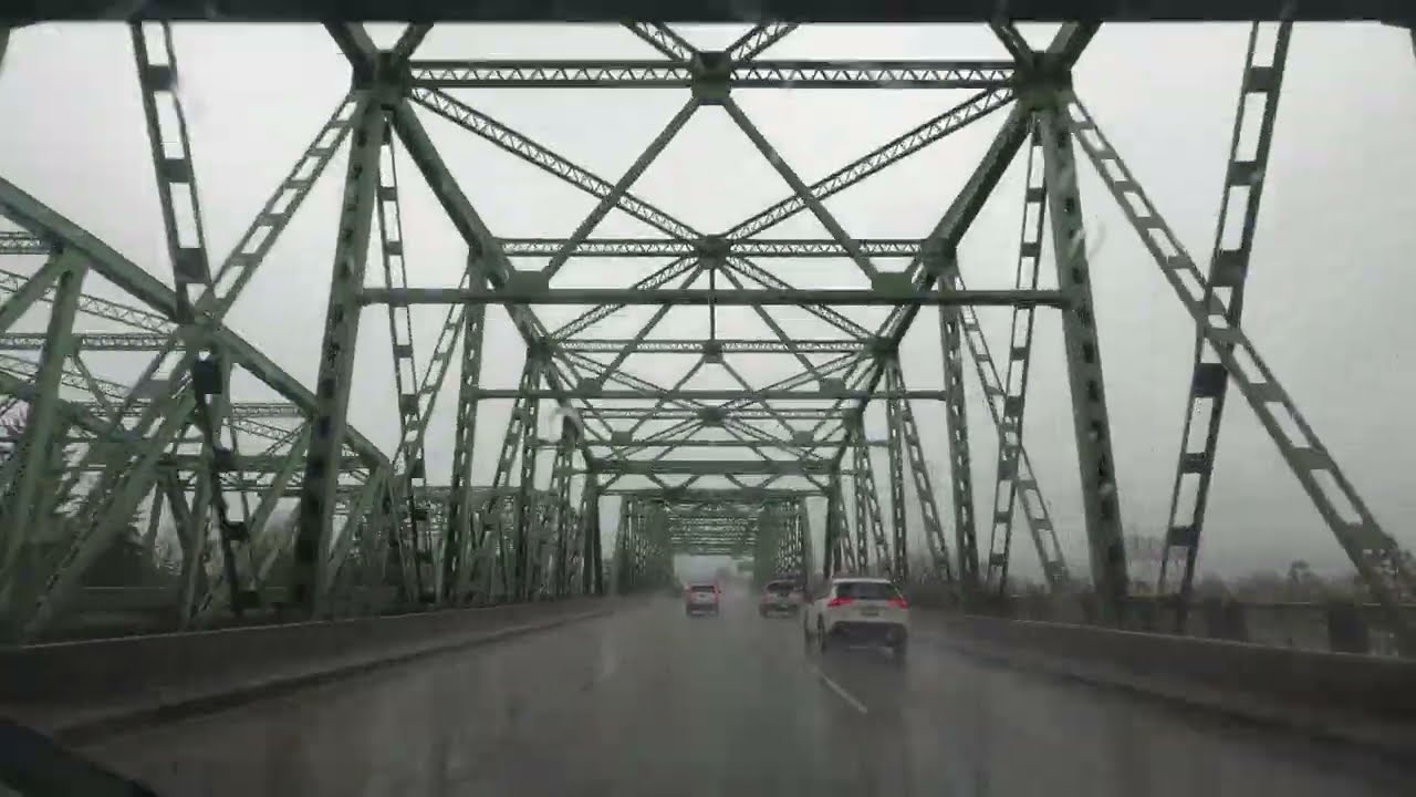 Driving Across the Columbia River and Through Portland, Oregon | 4K Realtime Scenic Driving