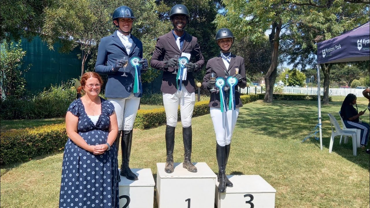 Kinvara's Easy Lad, Nov test 2 🥇 *winning round *✨️✨️