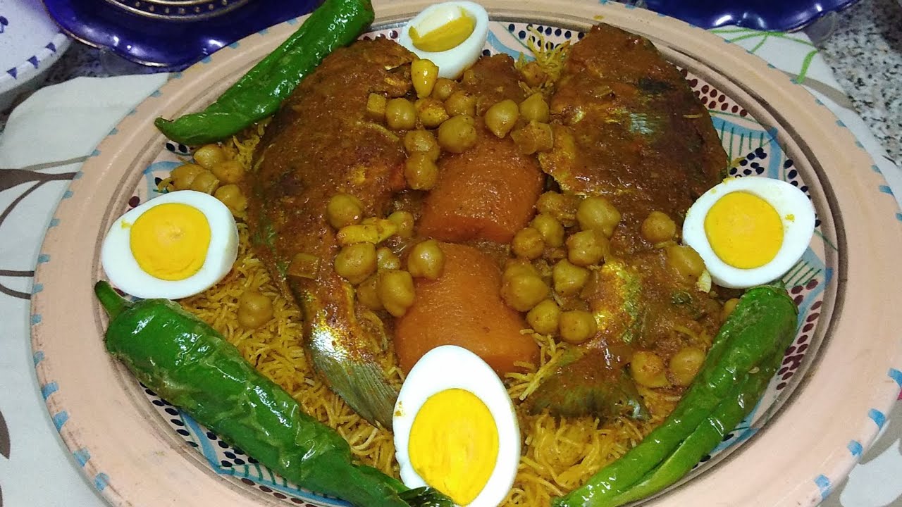 المطبخ التونسي 💞🇹🇳اكلة تونسية 🇹🇳دويدة( شعرية) بالحوت محرحرة  تعمل سة وستين كيف 😍😋👌