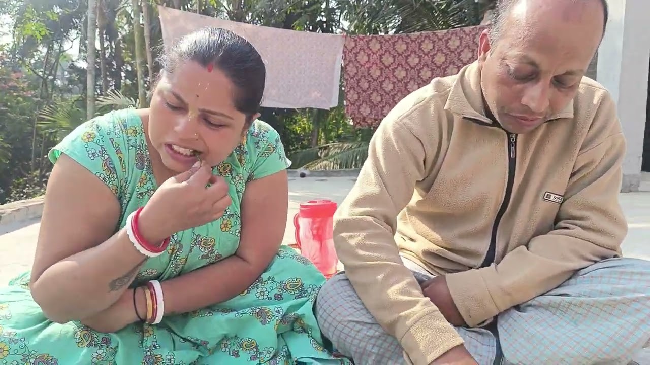 আজ তো বাঙালি থালি দেখেই তো খিদে বেড়ে গেল।
