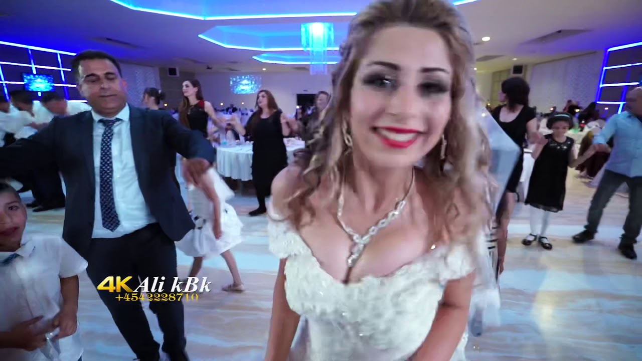 اكتر عروس رقصت بعرسها هل العروس ترفع لكي القبعة