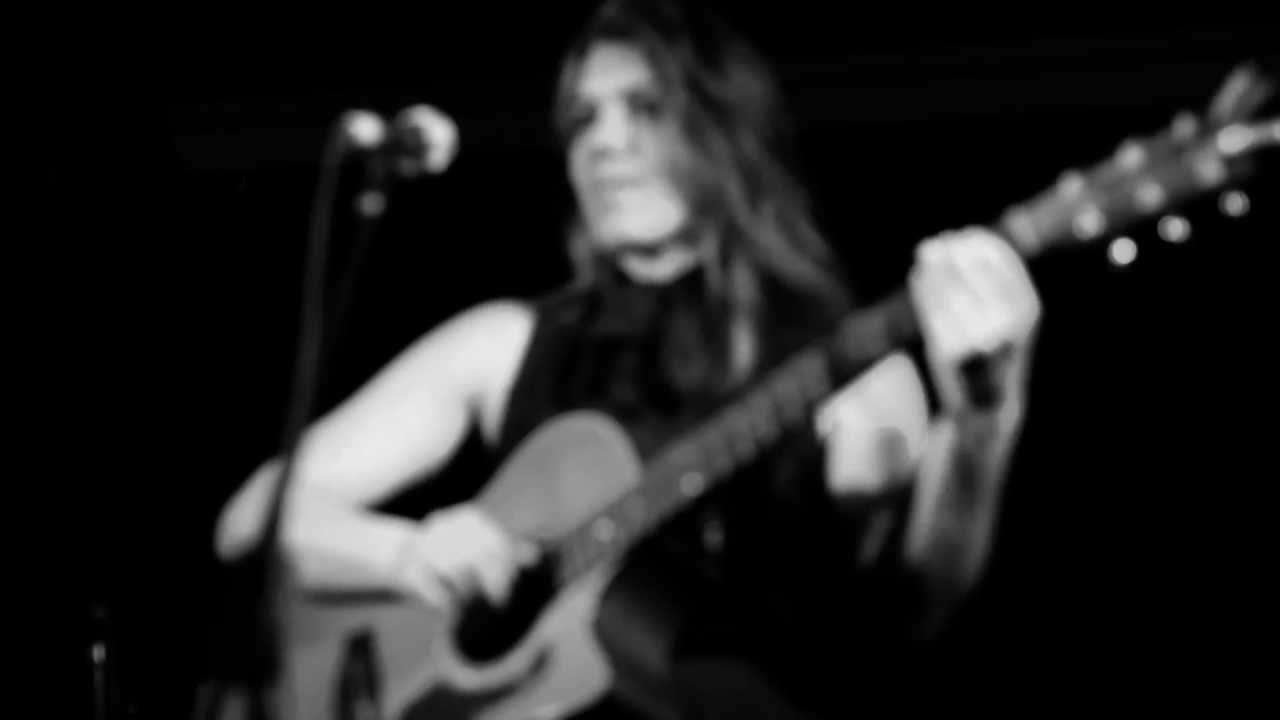 Yael Deckelbaum - Levadi (Live At Levontin 7)