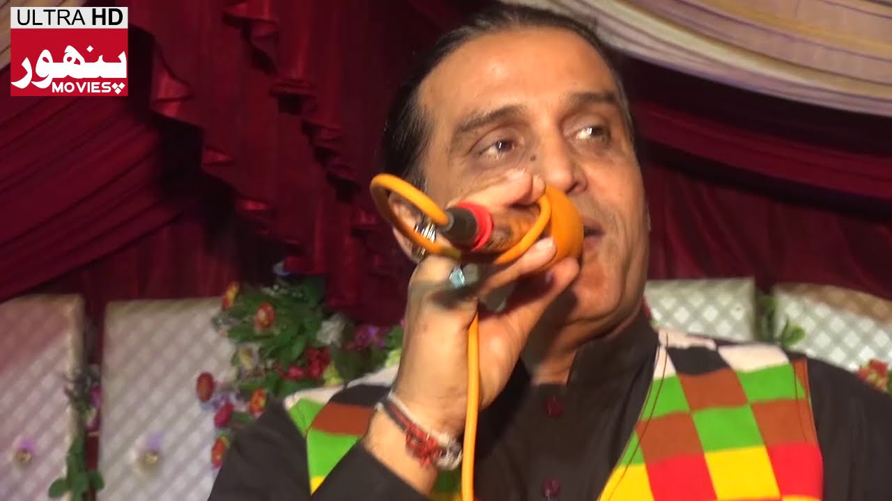 Tufail Sanjrani rocks when he sung Bhit Ja Bhittai