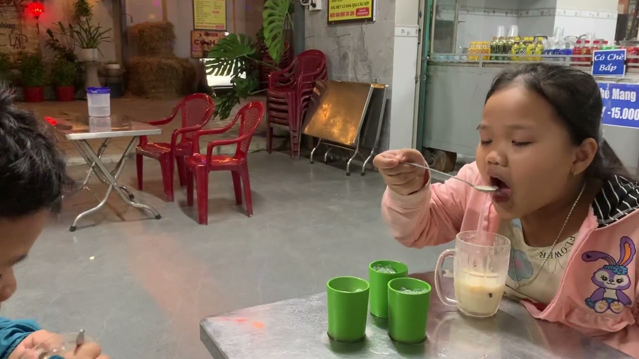 Ăn chè cô hấn 