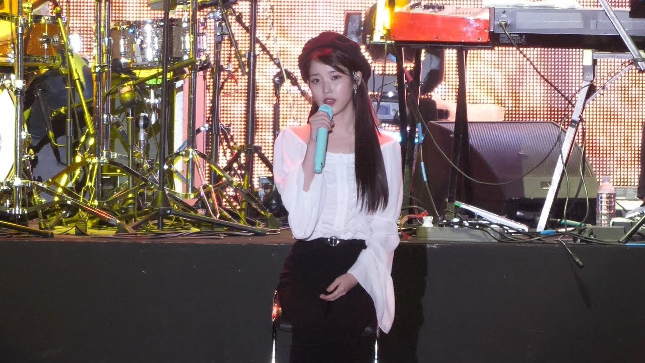 180519 아이유 '이런 엔딩' 4K 직캠 IU fancam - Ending Scene (홀가분 페스티벌) by Spinel