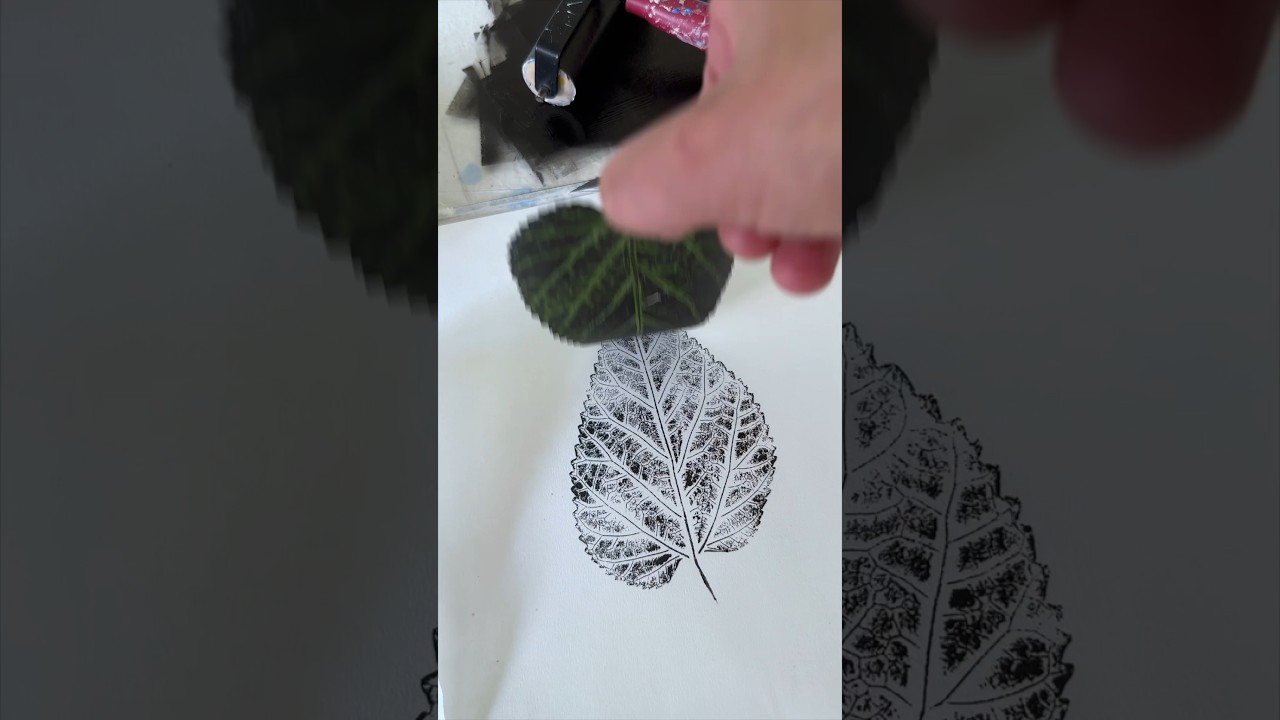 Summertime fun, leaf printing! Easy clean water based block printing ink. #arttutorial #leafprint