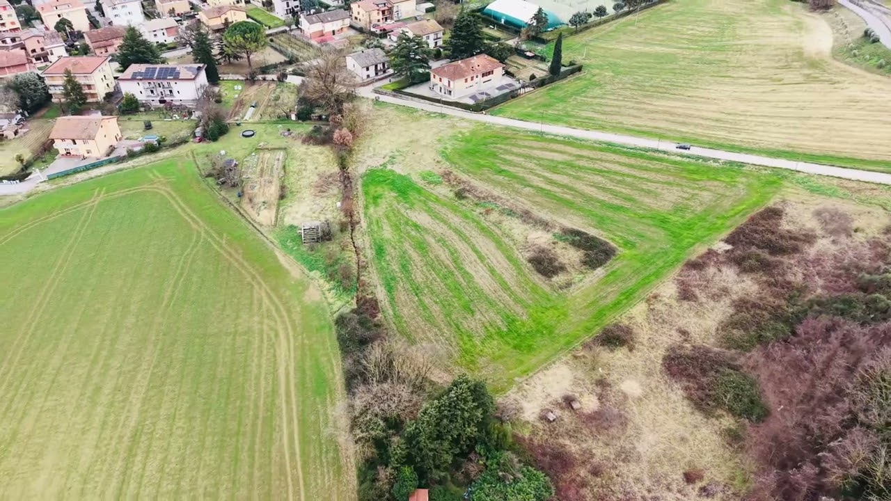 Terreno edificabile panoramico in vendita a Colombella, Perugia
