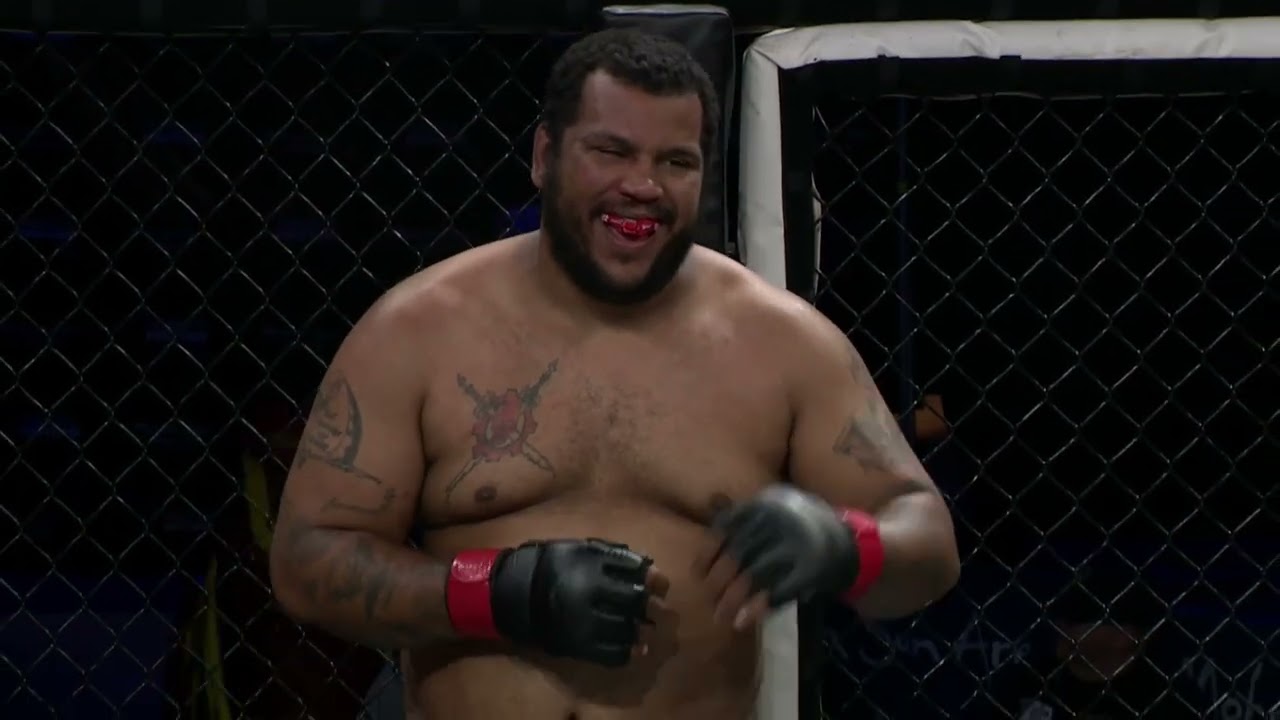 Raoul Scott VS Joshua Depace (Am. Heavyweight MMA)