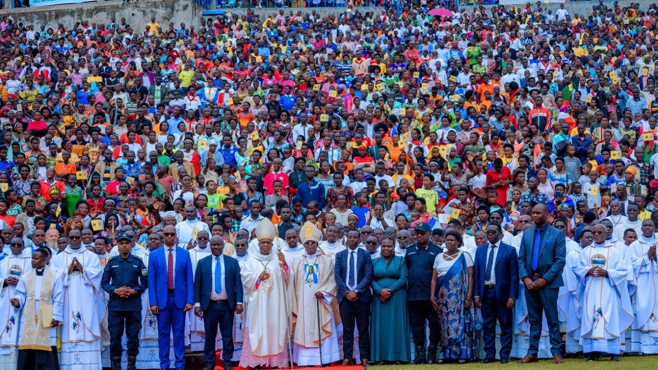 IBYISHIMO NI BYOSE MURI DIYOSEZI YA RUHENGERI MU GUSOZA YUBILE Y'IMPURIRANE N'ISABUKURU Y'IMYAKA 65 