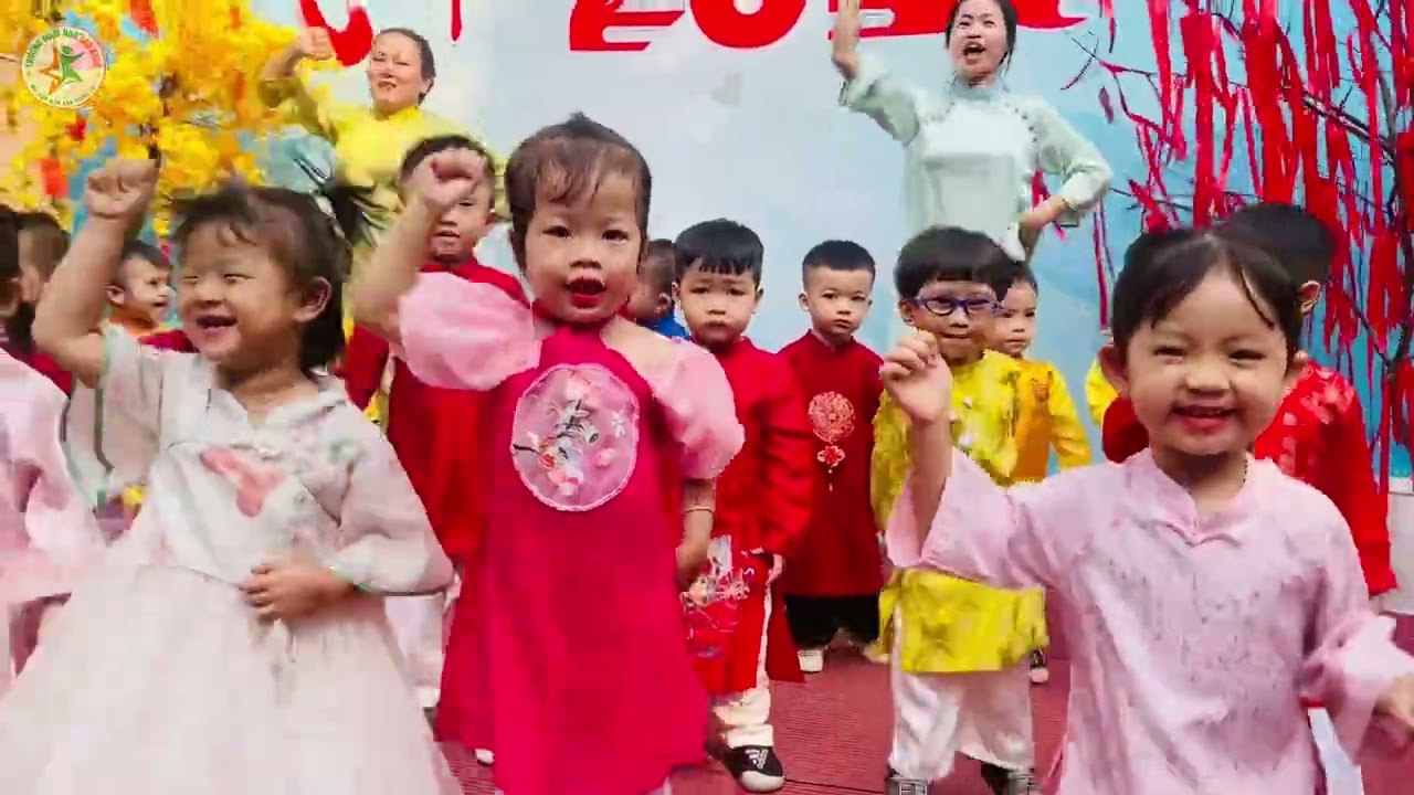 LIÊN KHÚC NGÀY XUÂN LONG PHUNG SUM VẦY