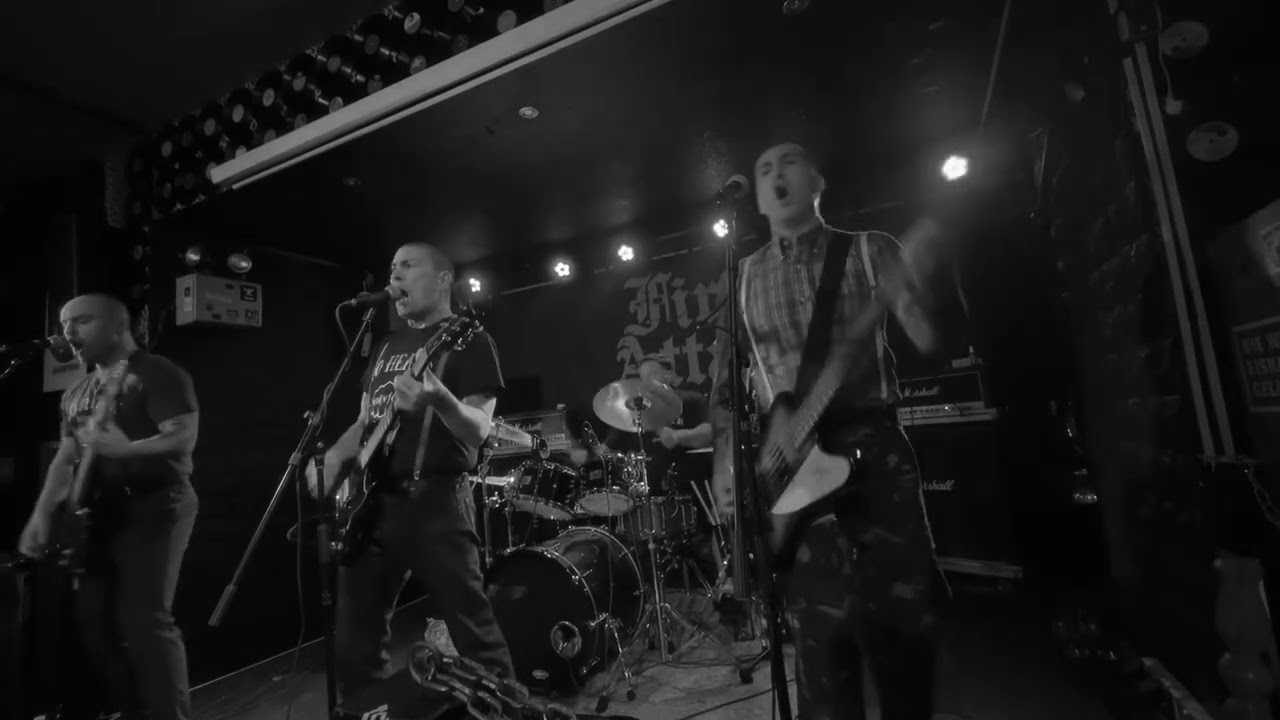 First Attack - No escape (LIVE - Don’t panic Essen)