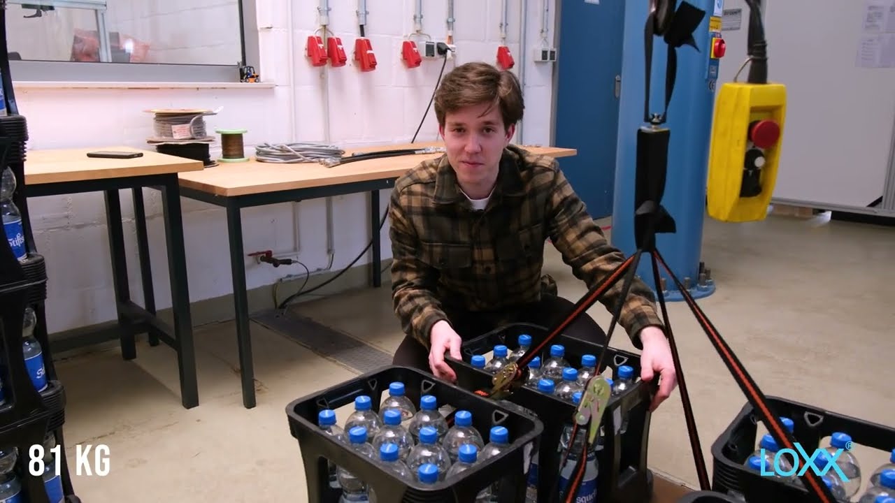 How much weight can the LOXX® fastener hold?