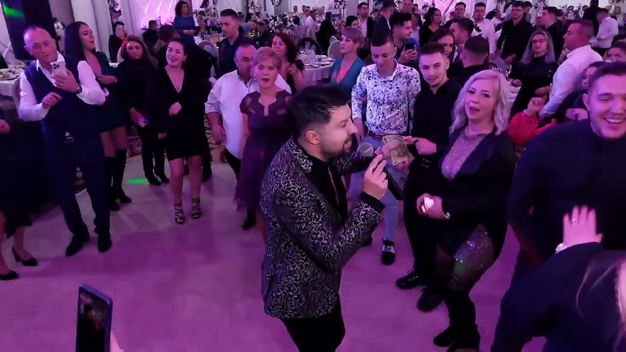 De la petrecere de Revelion 2023.Video D.Bunea,muzica Ovidiu Rusu și Formatia.