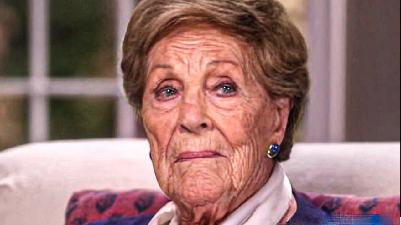 Julie Andrews Is Now Almost 90 How She Lives Is Sad