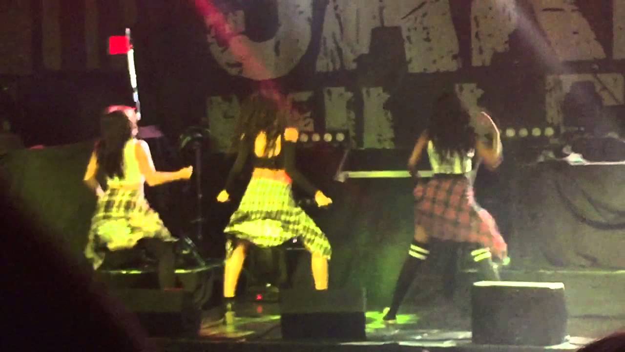 Jasmine Villegas No Flex Zone/Anaconda Live 7/25/15 (Ft.Lauderdale, Florida) Dazed And Confused Tour