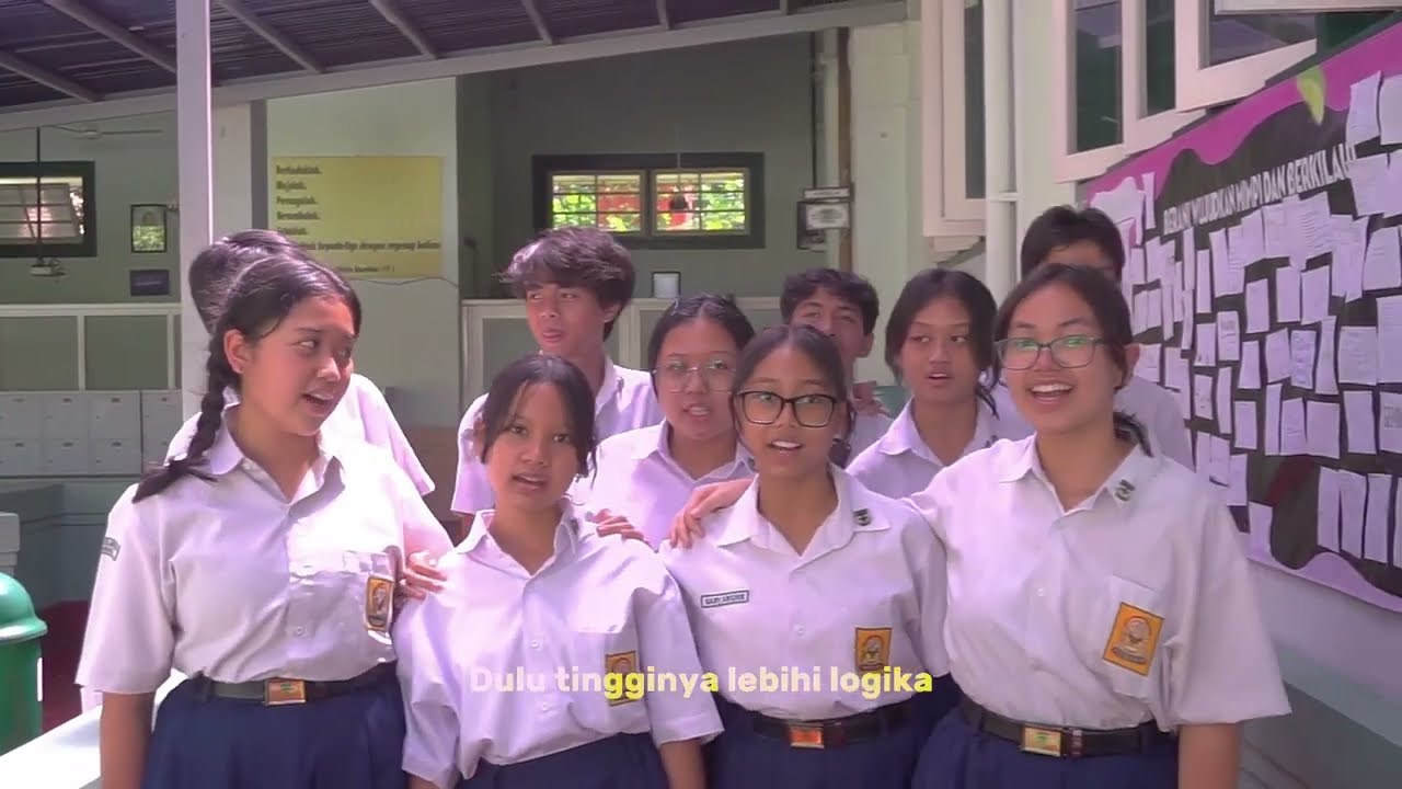LIMABELAS (Unofficial Cover Music Video: Tulus-Tujuhbelas) | SANURIANS 16 | SMP SANTA URSULA BANDUNG