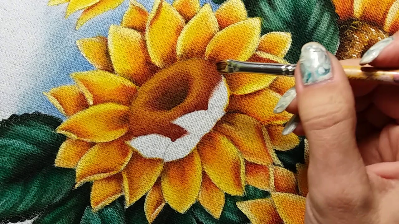Girassóis - miolo e botão - Parte 3 - Pintura em tecido