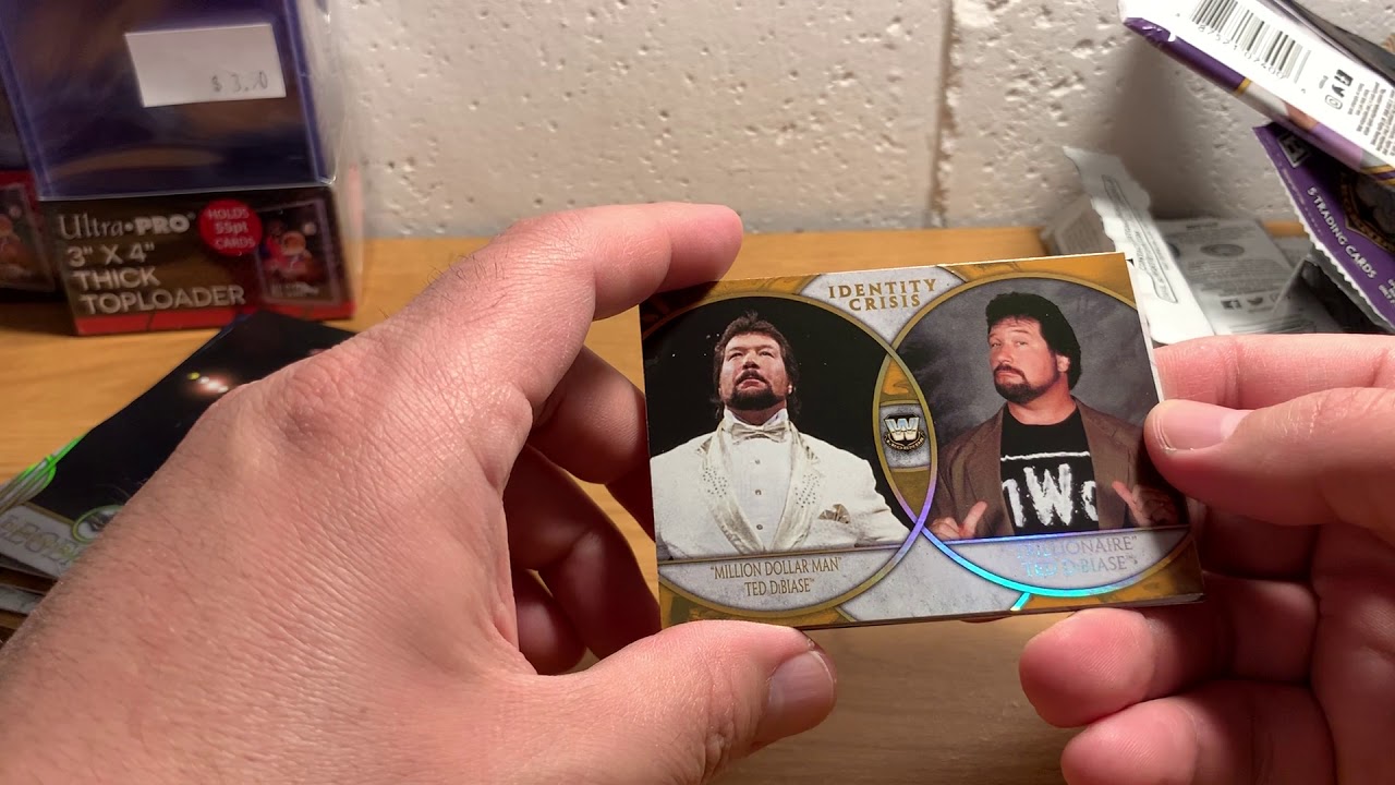 [Bad Sound] ASMR Whisper and Gum Chewing: 2018 WWE Legends Hobby Box