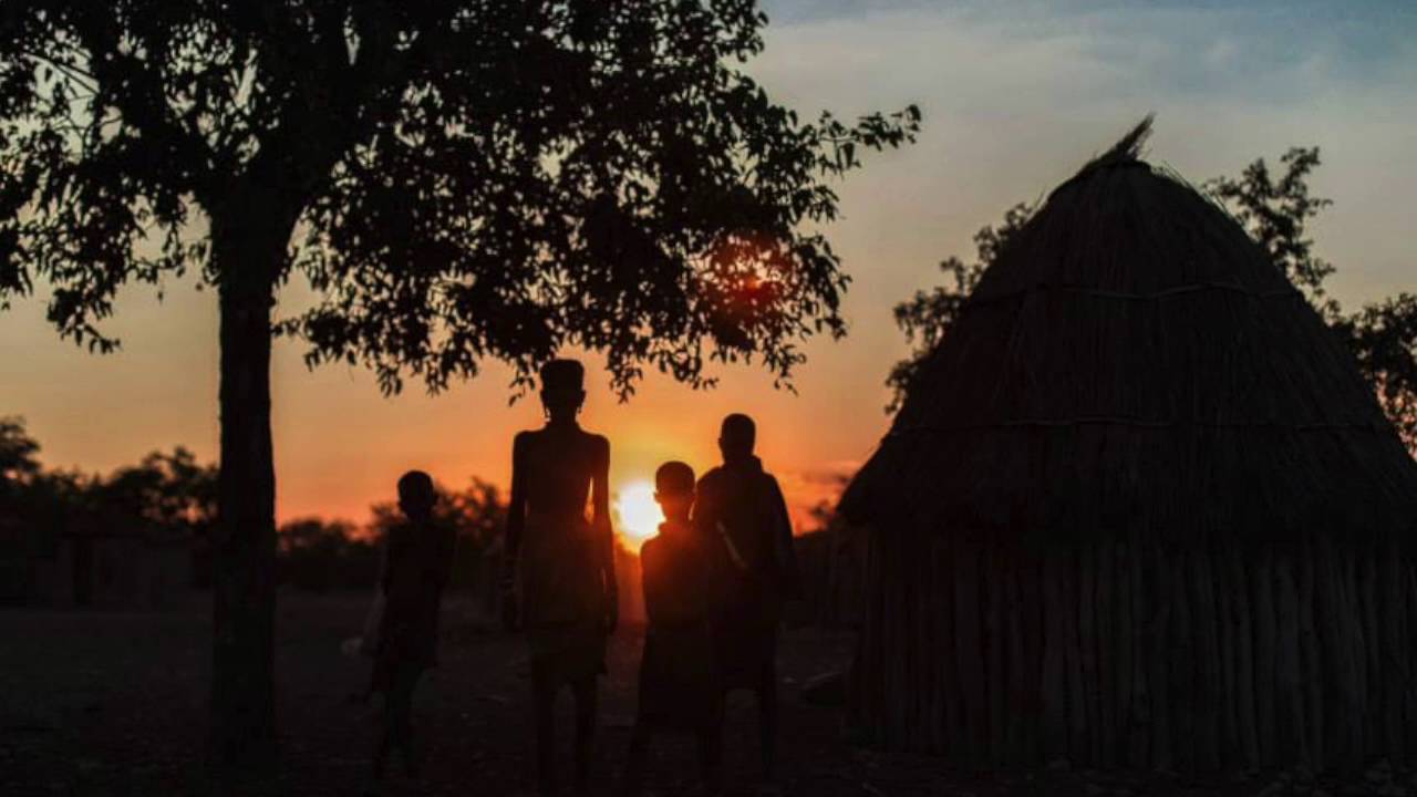 Afrikan Roots - Dance of the Tribe (feat. Tlokwe Sehume)