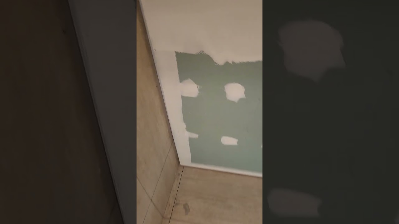 Forro de madeira cumaru e forro extruturado com placa de gesso ru!