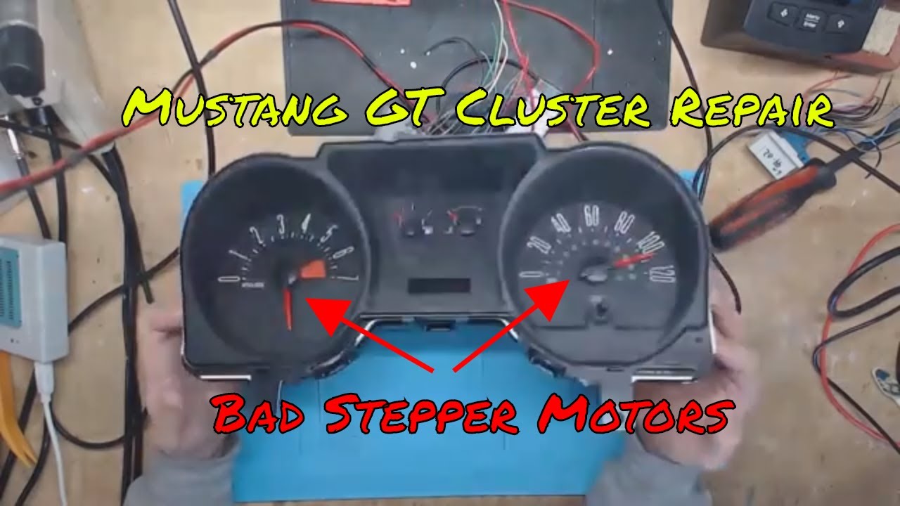 Ремонт приборной панели Mustang GT 2005-2008