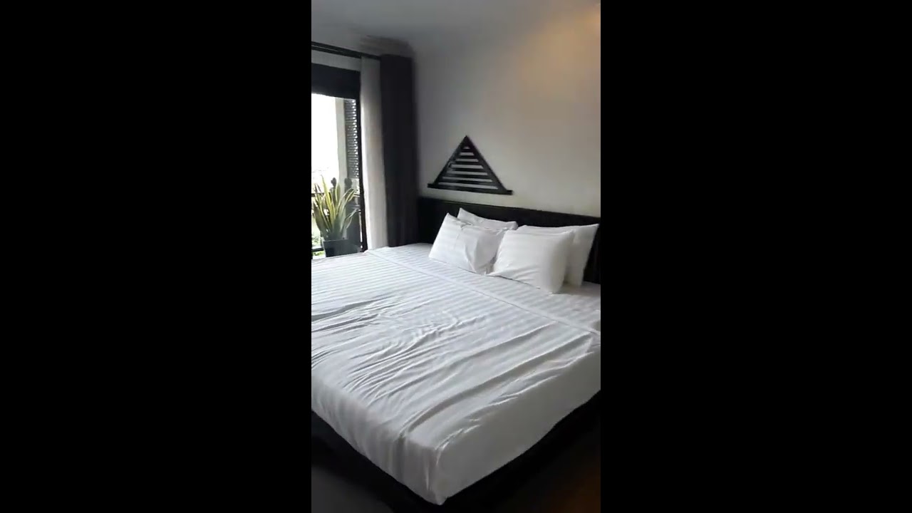 Khmer Mansion Boutique Hotel  - Siem Reap (Cambodia) - Apsara Double Pool View Room# 305