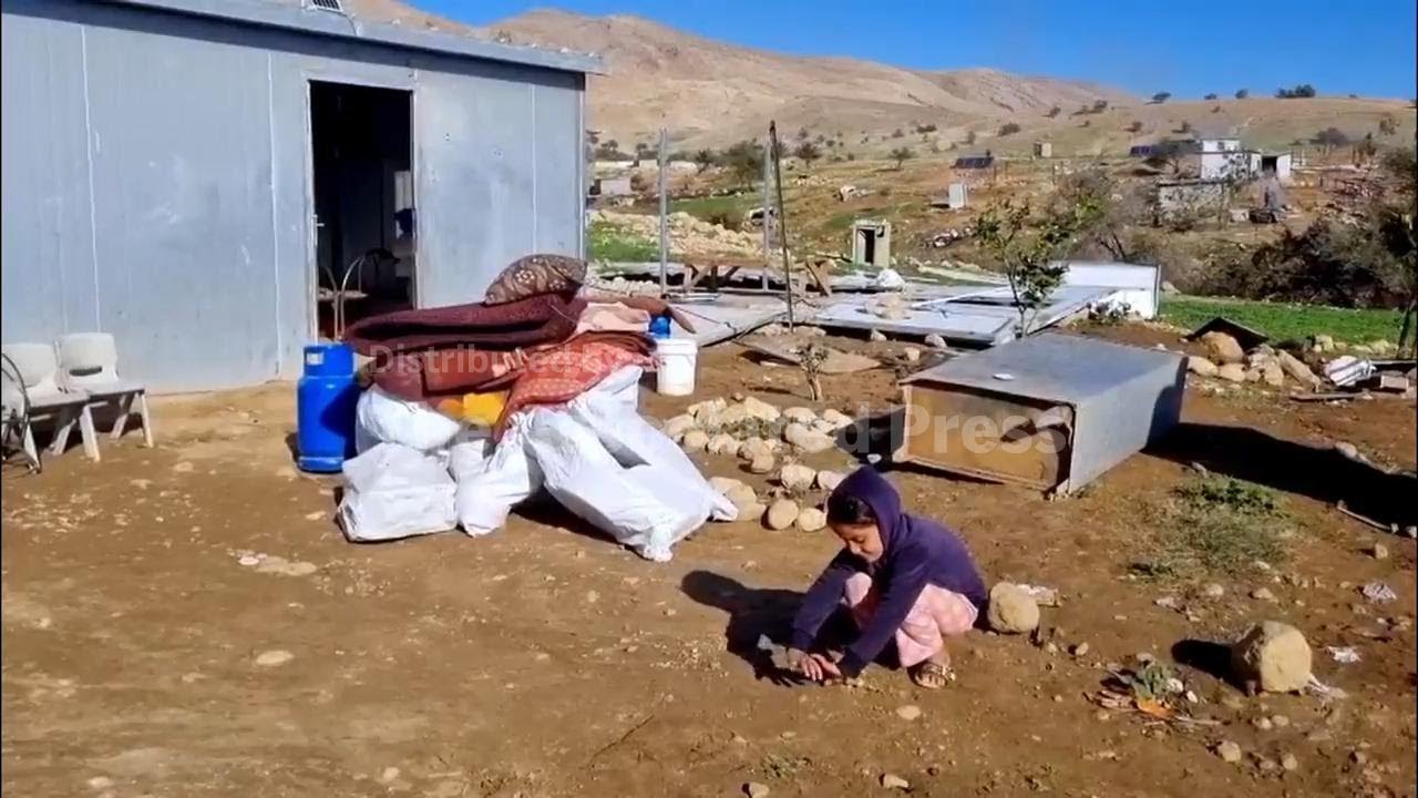 Palestinian Bedouin in West Bank pack up and prepare to flee due to harassment by Jewish settlers