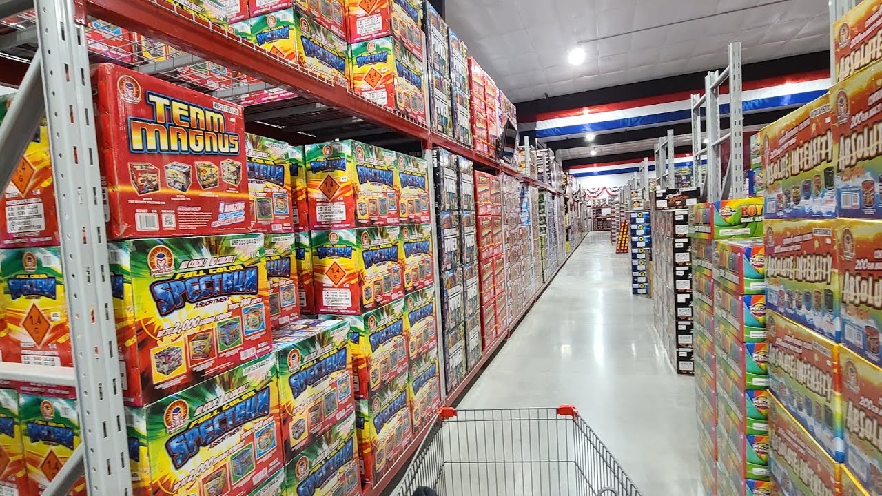 Assortments! ALL Assortment Packs at the Fireworks Superstore in Hannibal MO! Part 1!!