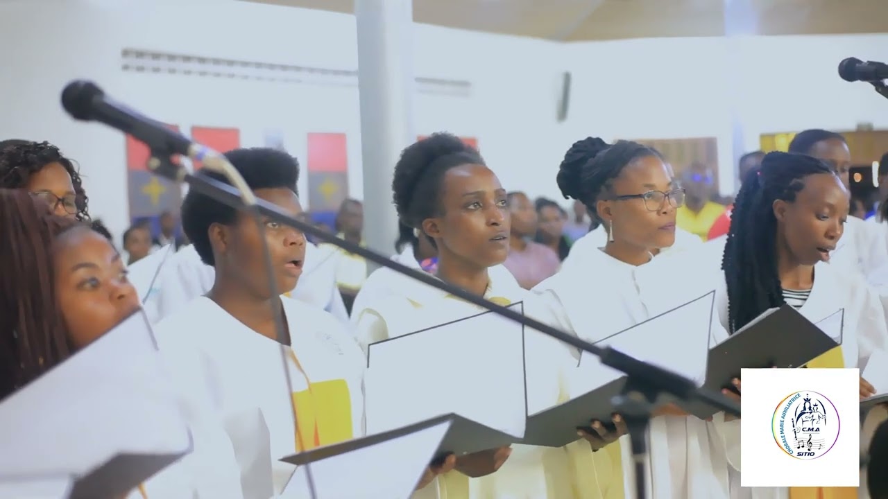 SANCTUS ( Alfred NSENGIYUMVA) Performed by  C.M.A