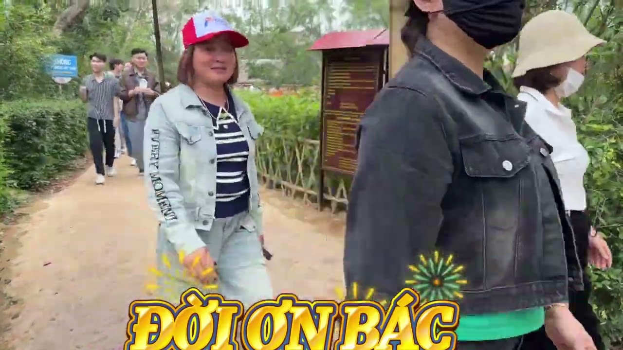 VỀ THĂM LÀNG SEN QUÊ BÁC