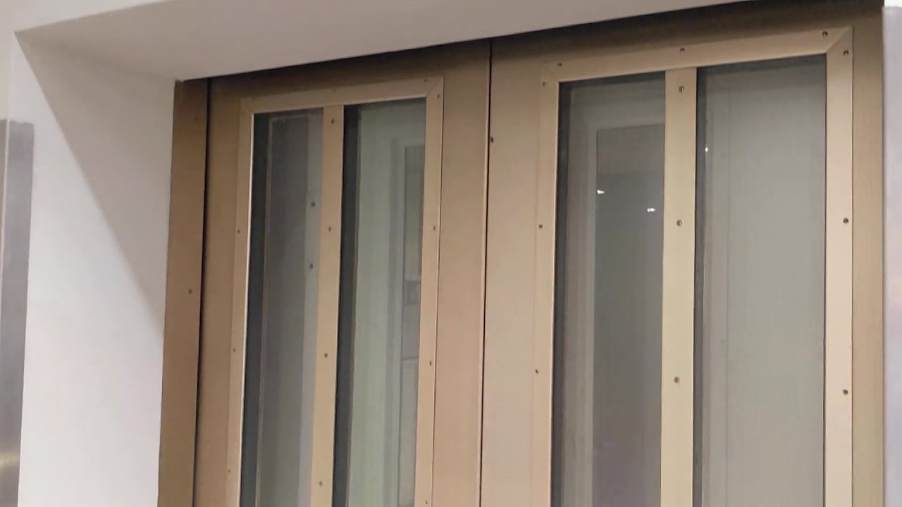 Haushahn traction glass elevator at Oberpaur in Ludwigsburg