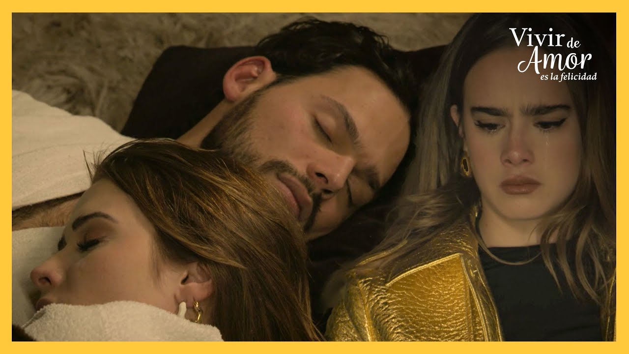 Rebeca encuentra a Angelli en brazos de José Emilio | Vivir de amor 3/4 | Capítulo 43