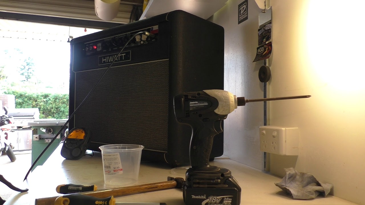 Hiwatt Hi-Gain 50 sound test. (poor camera, this thing is LOUD!)