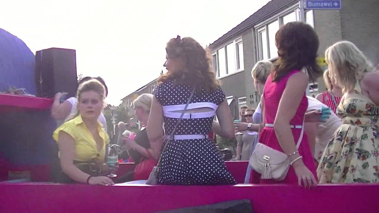 Optocht versierde wagens Westergeest 2013
