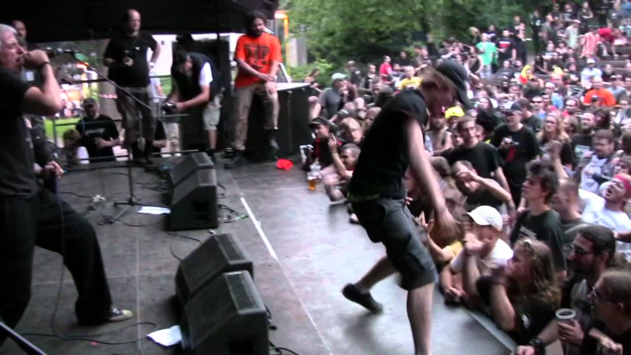 GRIDE Live At OEF 2011