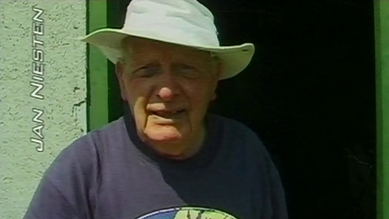 Jan Niesten. Tuinder te Beverwijk. (Beeldvullende versie).