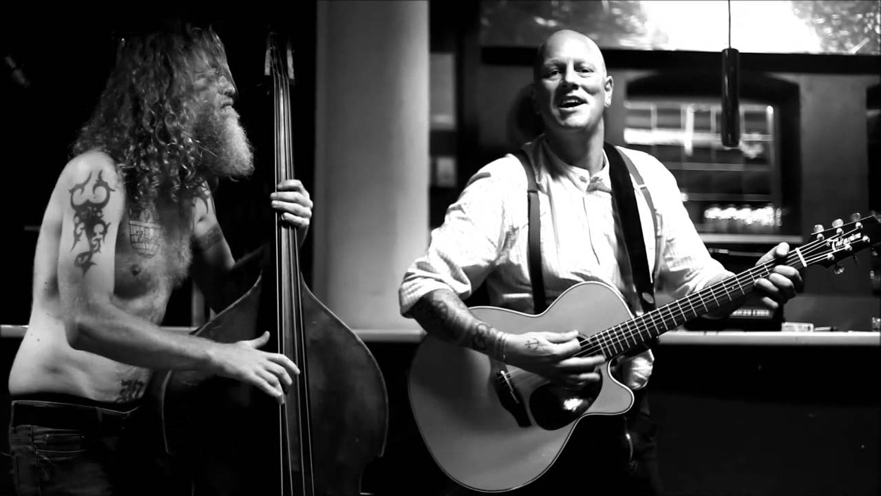 Mack Drietens - Bad News - Acoustic  - Van Thom Weekender 2013