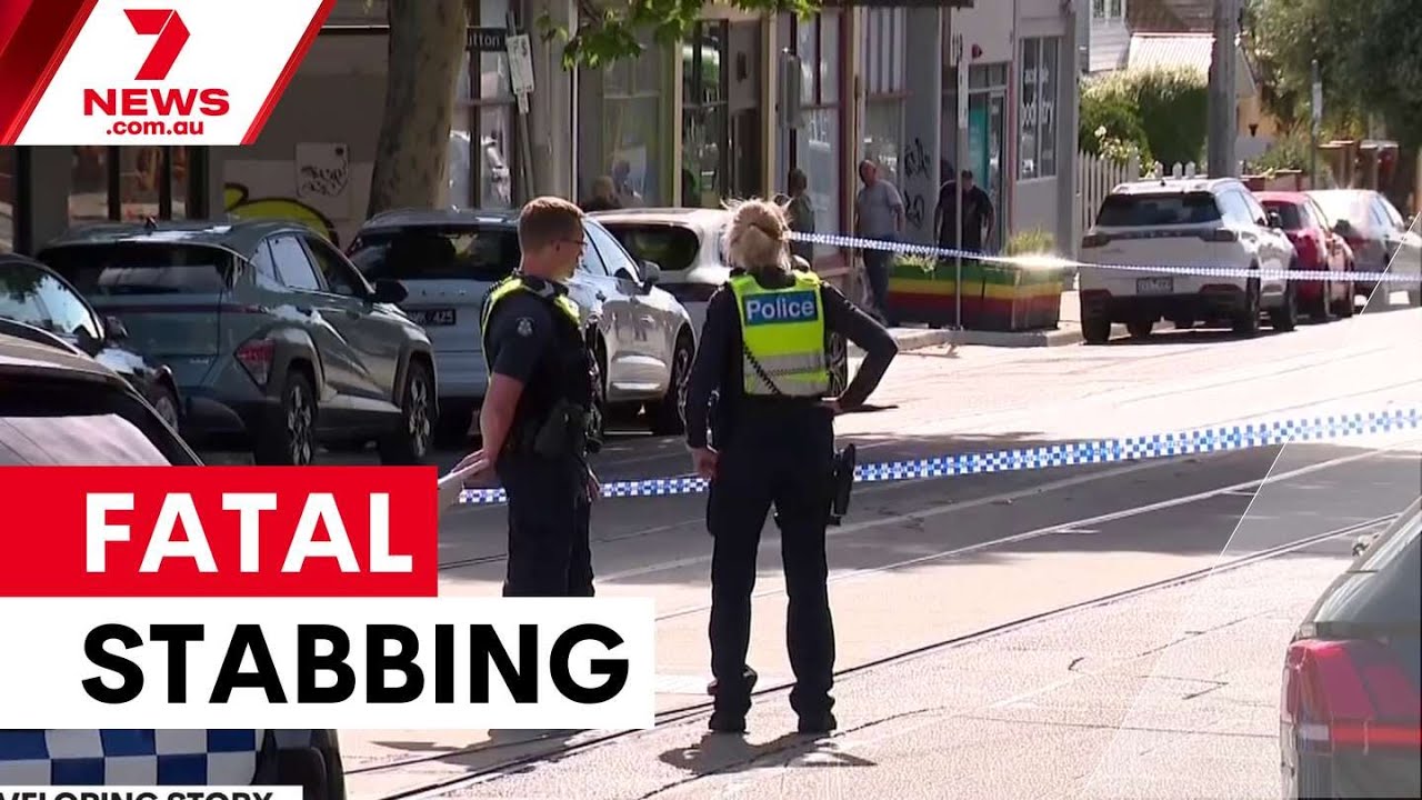 Manhunt underway after fatal Ascot Vale stabbing | 7NEWS
