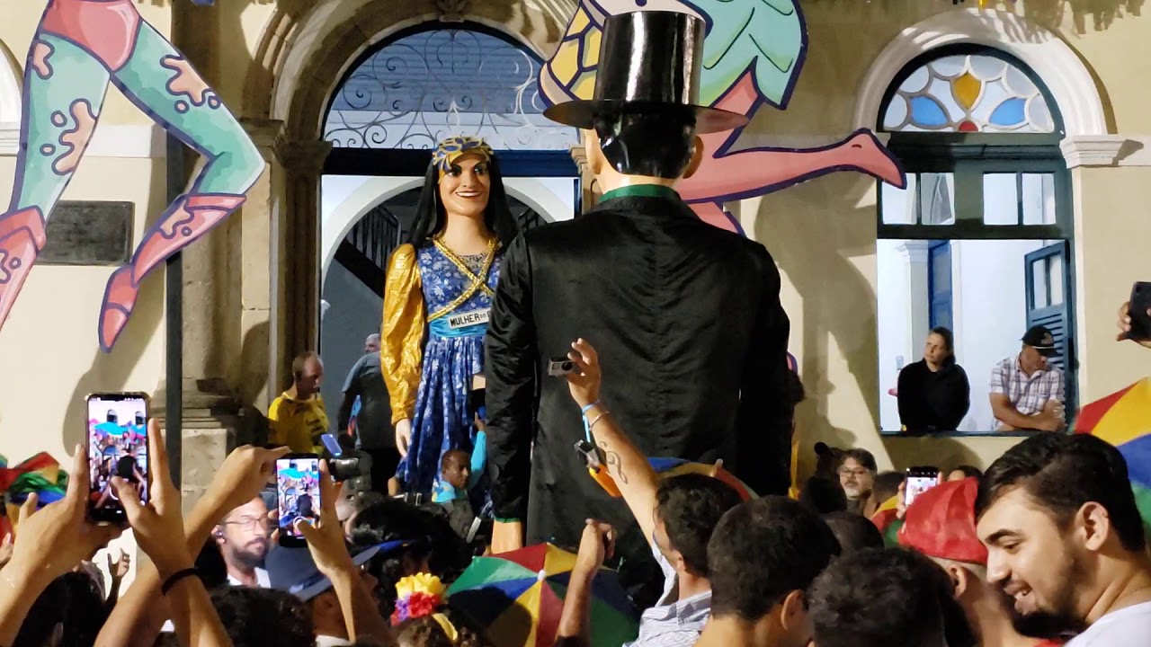 Homem da Meia Noite e Mulher do Dia na abertura do carnaval de Olinda - Qui, 20/02/2020