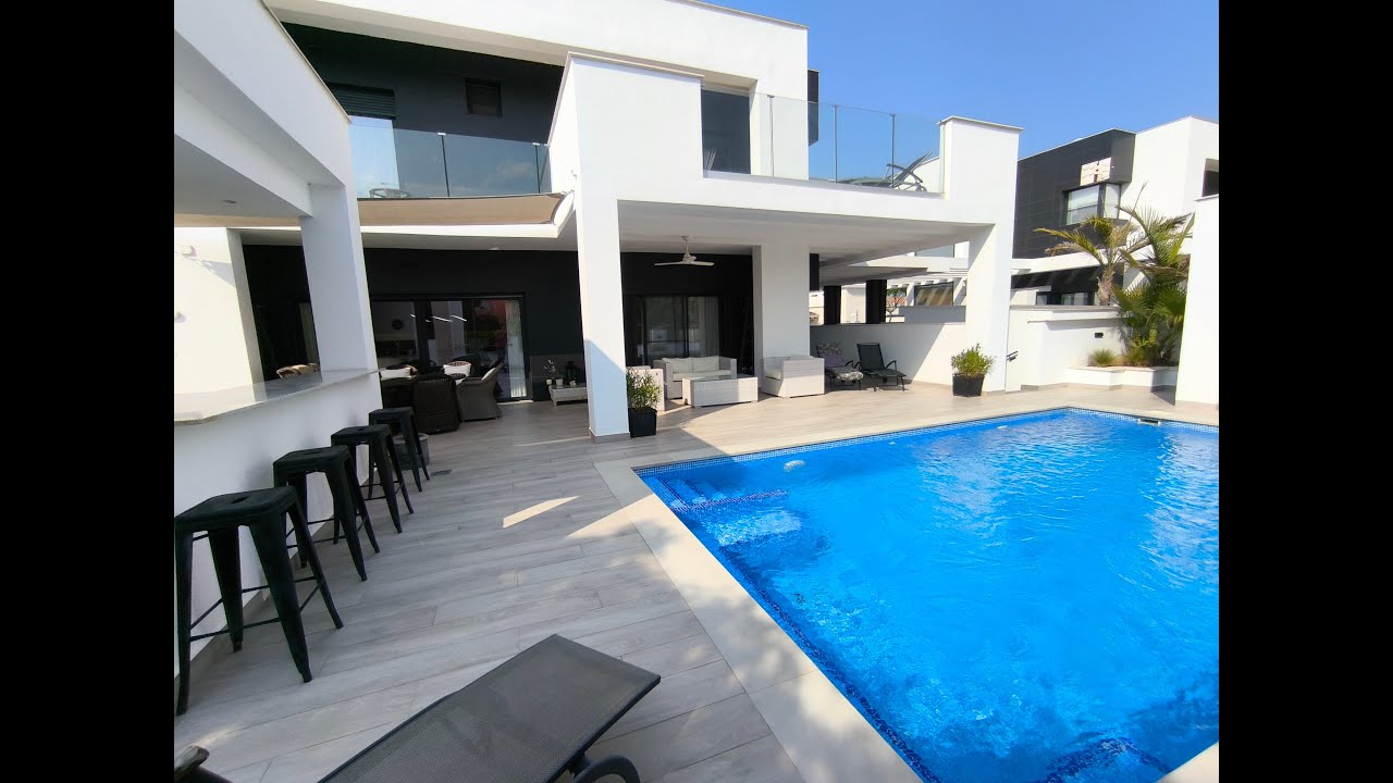 Villa Mar Menor Golf Resort, 6 Beds, 5 Baths