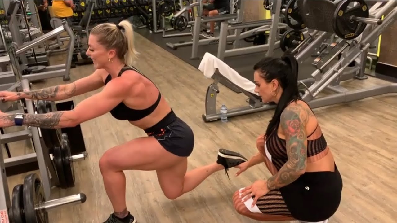 APRENDA TÉCNICAS PARA MELHORAR O TREINO DE GLÚTEOS COM ANGELA BORGES