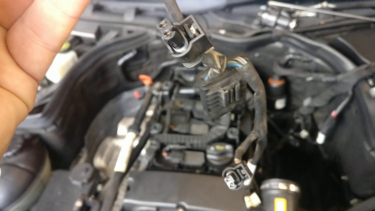 Решена проблема пропусков зажигания в 4-м цилиндре Mercedes C250 CGI.