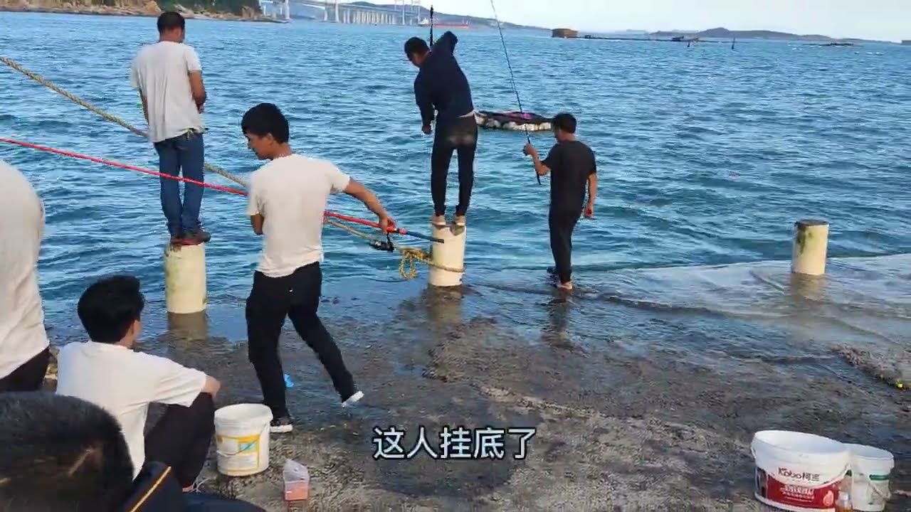 福州长乐与福清交界海域同本地人一起钓鱼，感受浓浓乡音，热情好客的长乐人