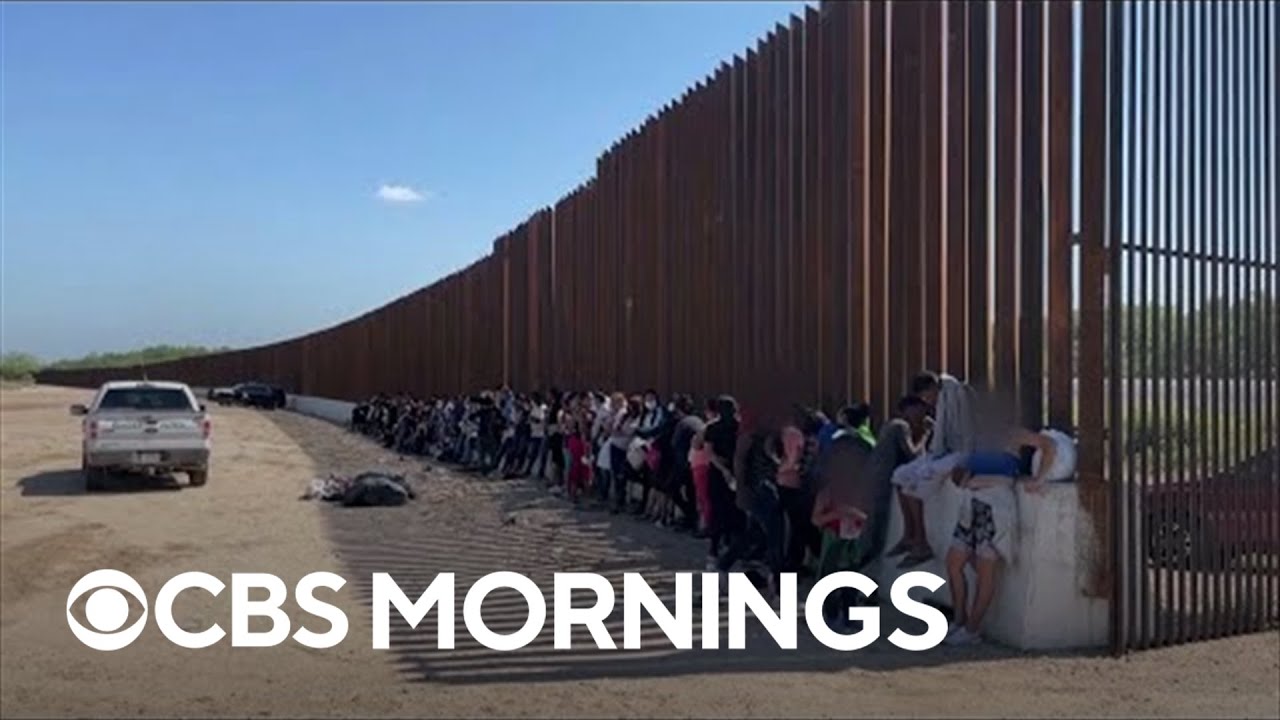 Asylum seekers arrive in NYC, D.C. from Texas