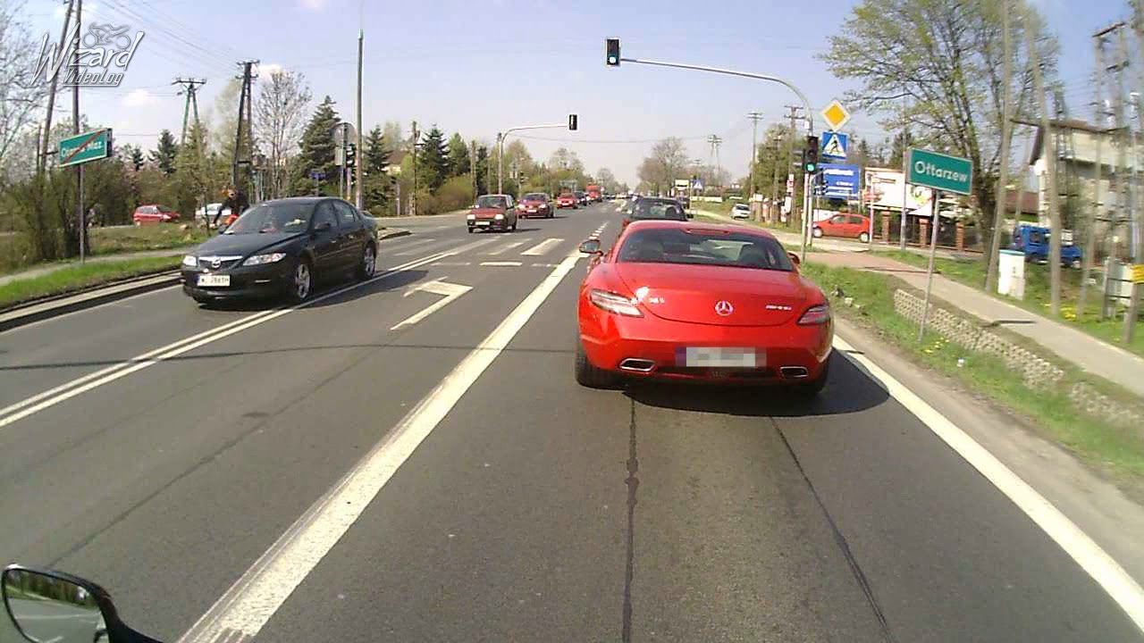 Honda CBR & Mercedes SLS AMG