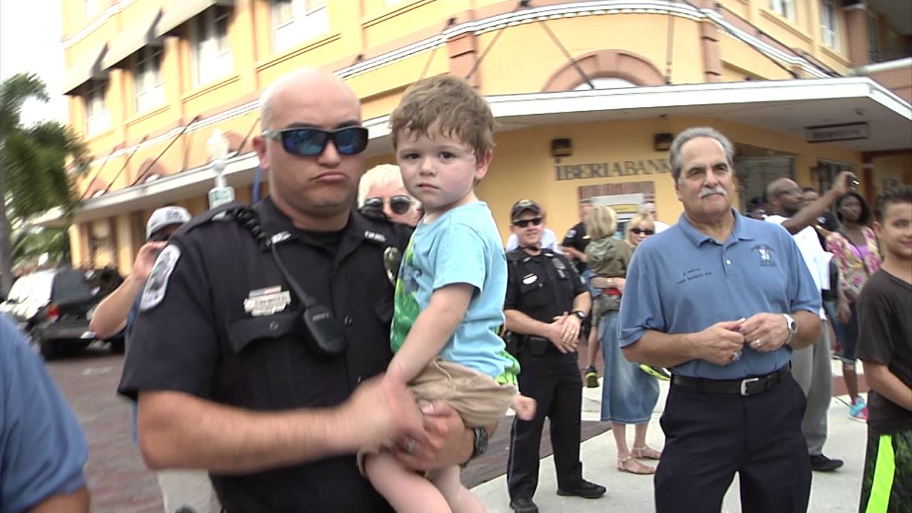 Fort Myers Police Department Running Man Video