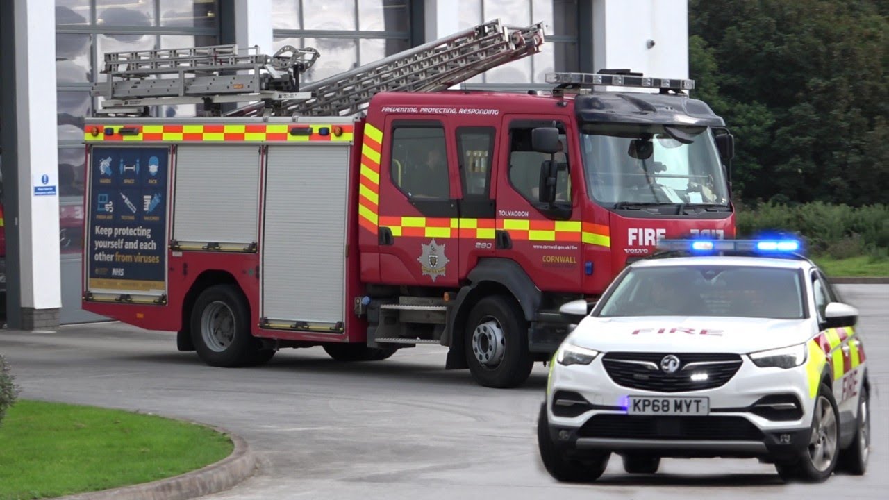Tolvaddon Pump + Vauxhall Grandland Fire Officer Turnout - Cornwall Fire & Rescue