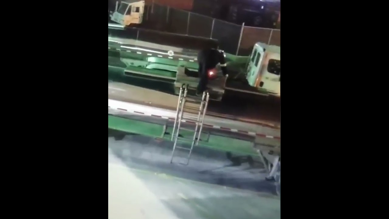 H2S exposure causes fall from tanker truck