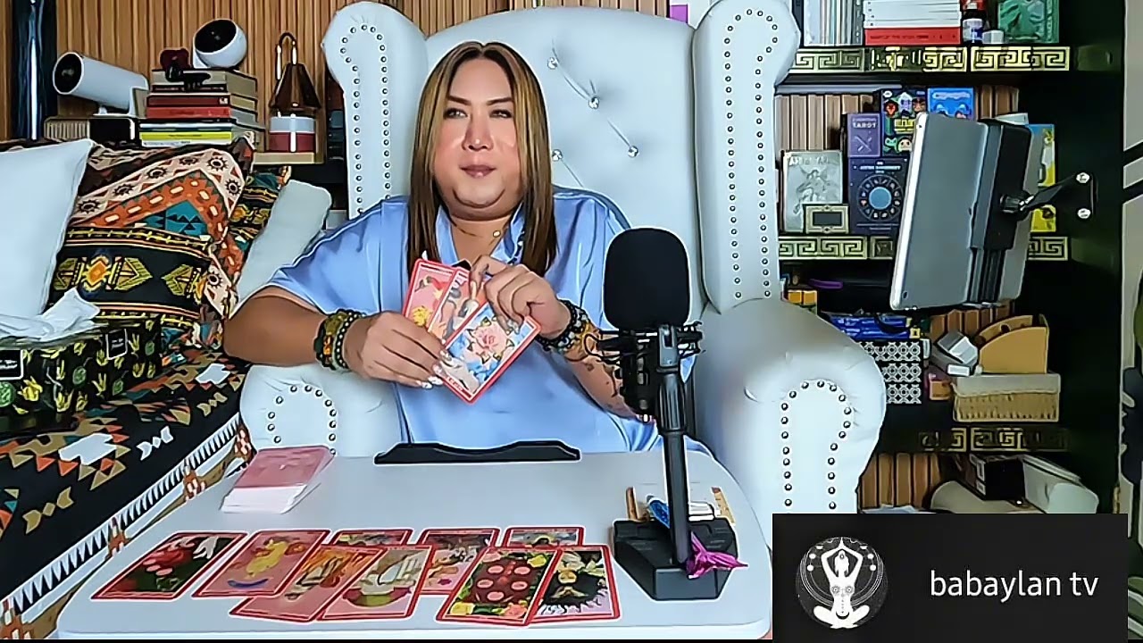 Nagdadalawang isip ka kung bibigyan mo pa s’ya ng chance | Tagalog timeless tarot card reading